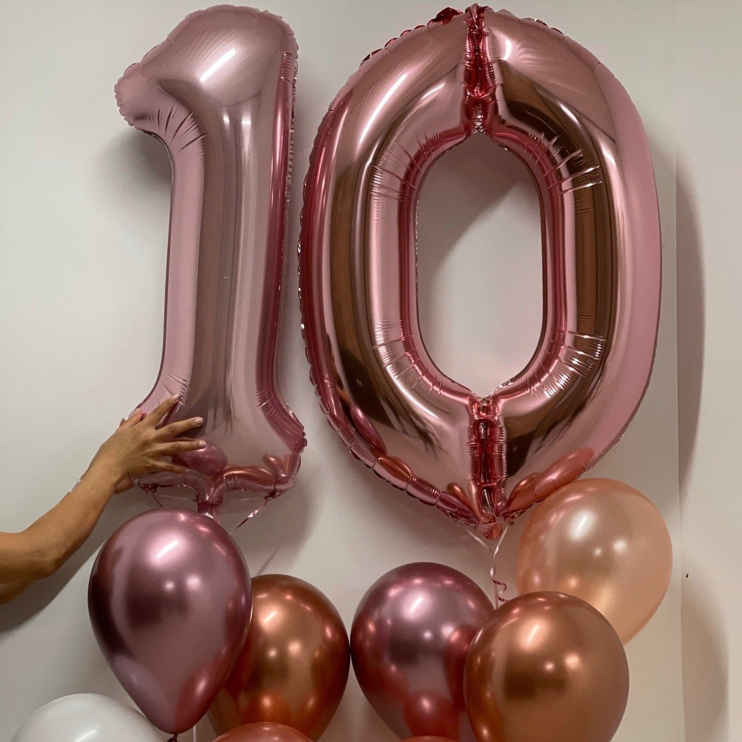 2 Large Number Bouquet and 10 latex