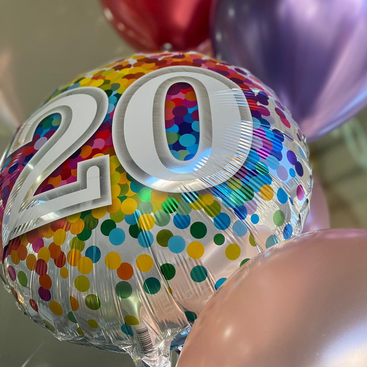 45cm foil balloon and 5 x 28cm latex