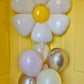 Daisy and 6 latex balloons